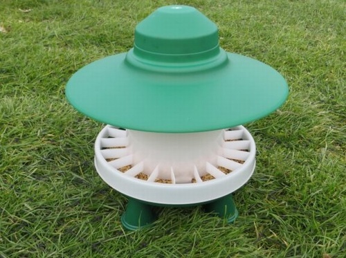 Ascot Feeder